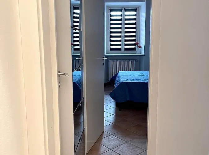 Ca D La Trifola Free Parking 알바