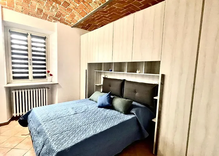 Cá d'la trifola parcheggio gratuito Alba (Piedmont)